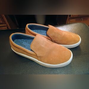 Womens Tan Leather Slip-On Loafers 7.5